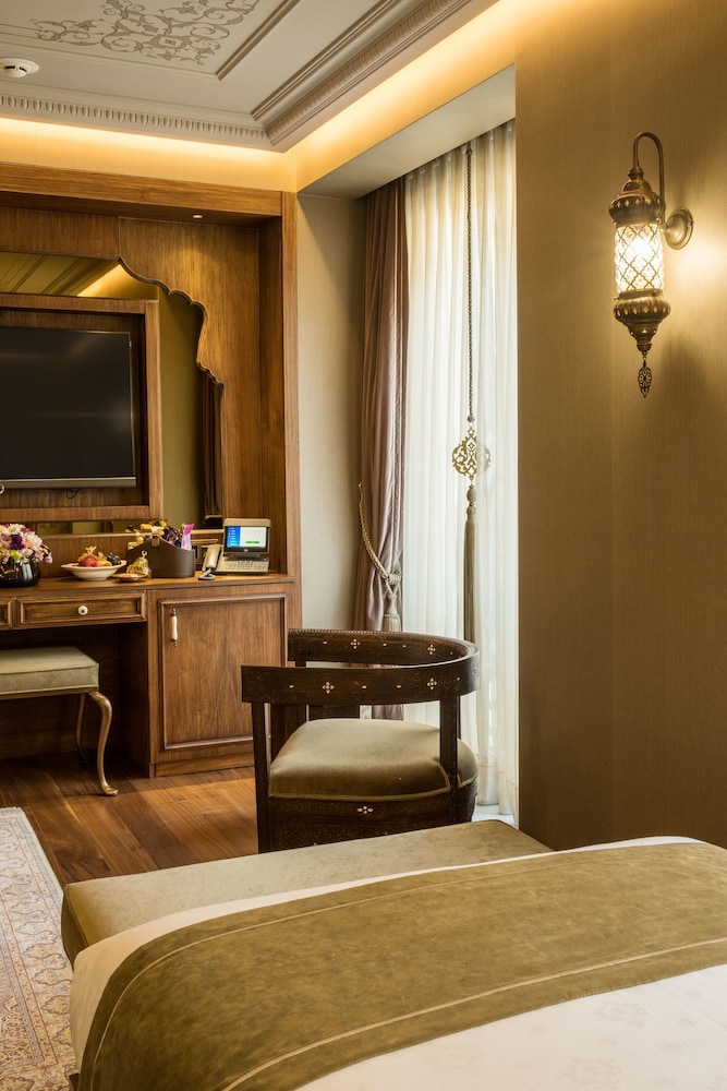 Available room