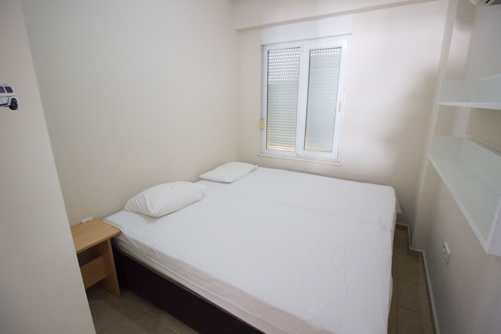 Apartment photo 3