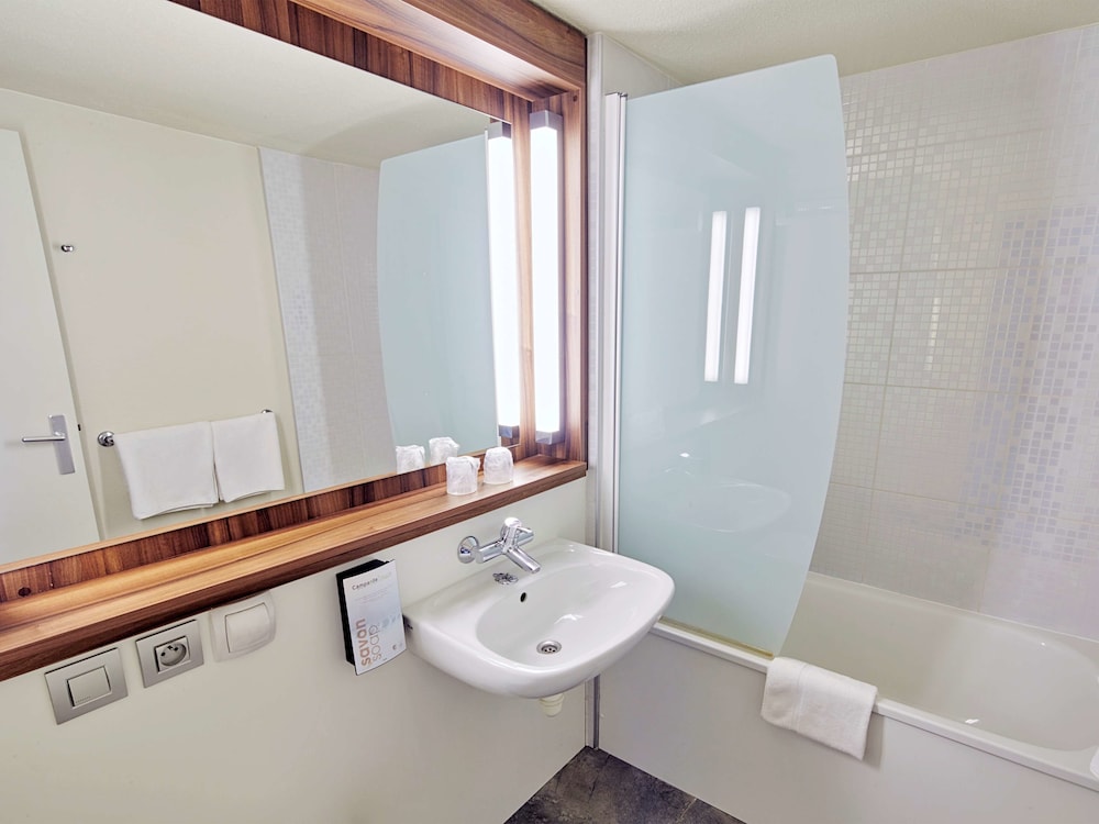 Standard Room, 2 Twin Beds - Photo 3