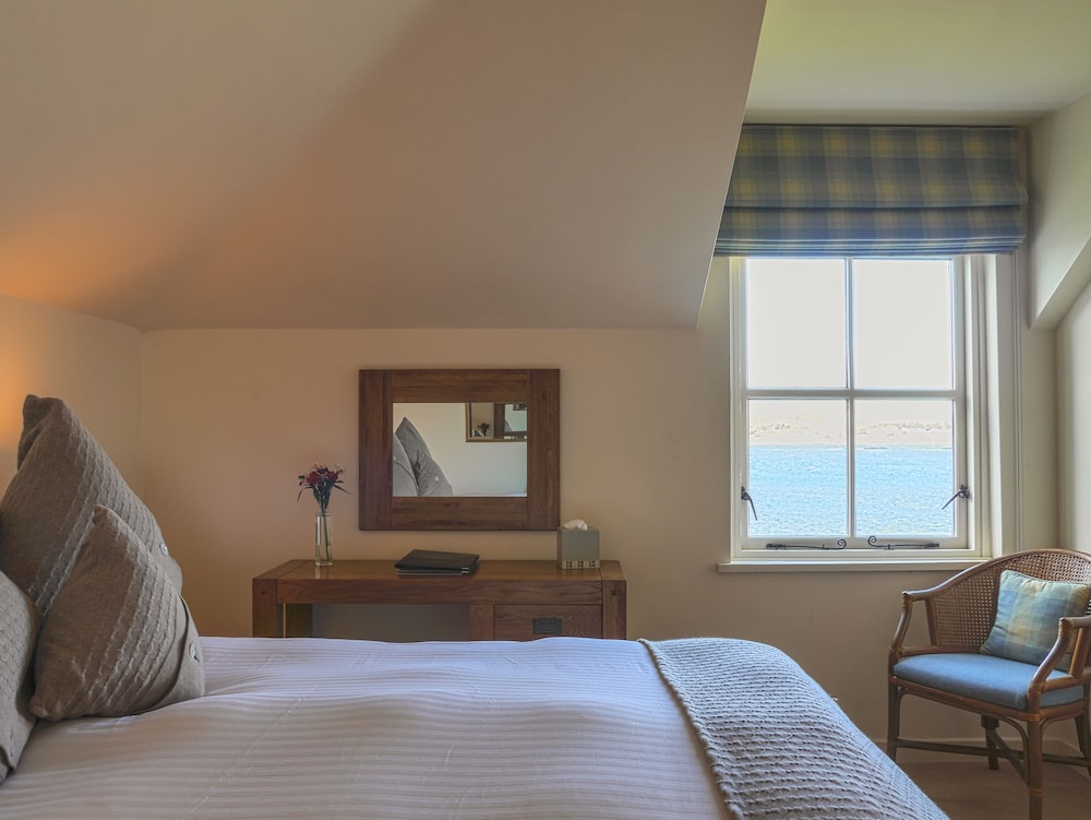 Double Room, Ensuite, Lake View photo 1