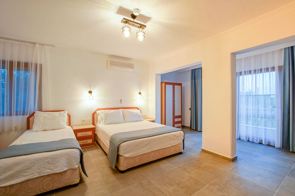 Standard Triple Room photo 1