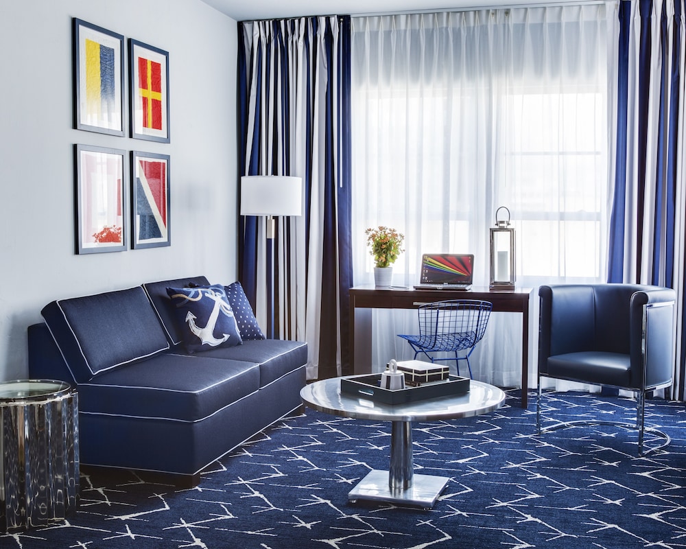 Junior Suite, Pool View - Photo 1