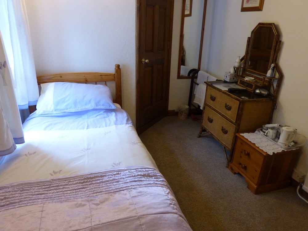 Single Room photo 3