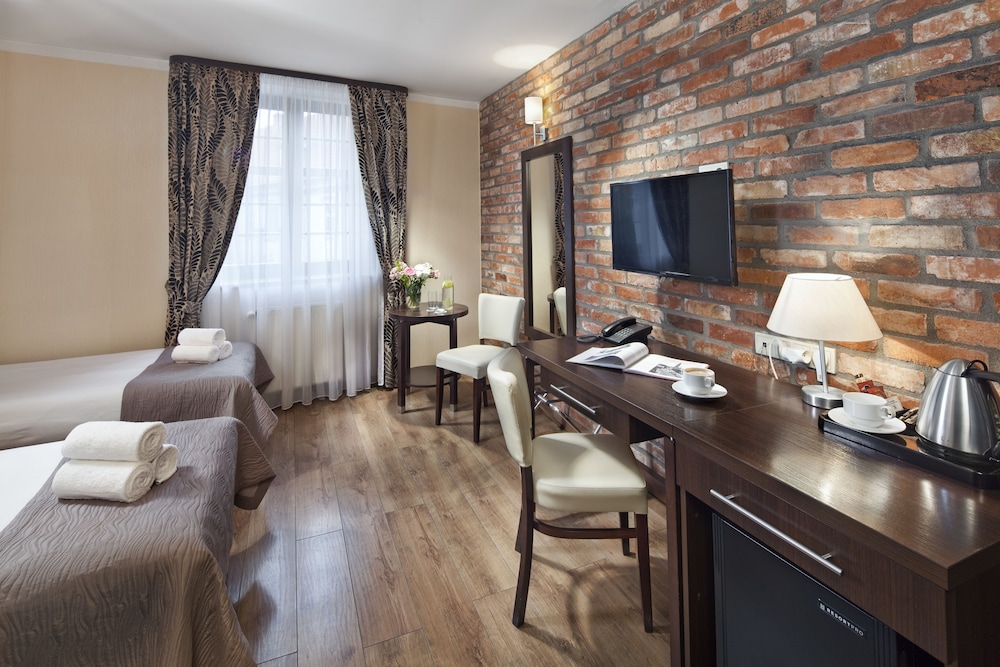 Standard Double or Twin Room - Photo 1