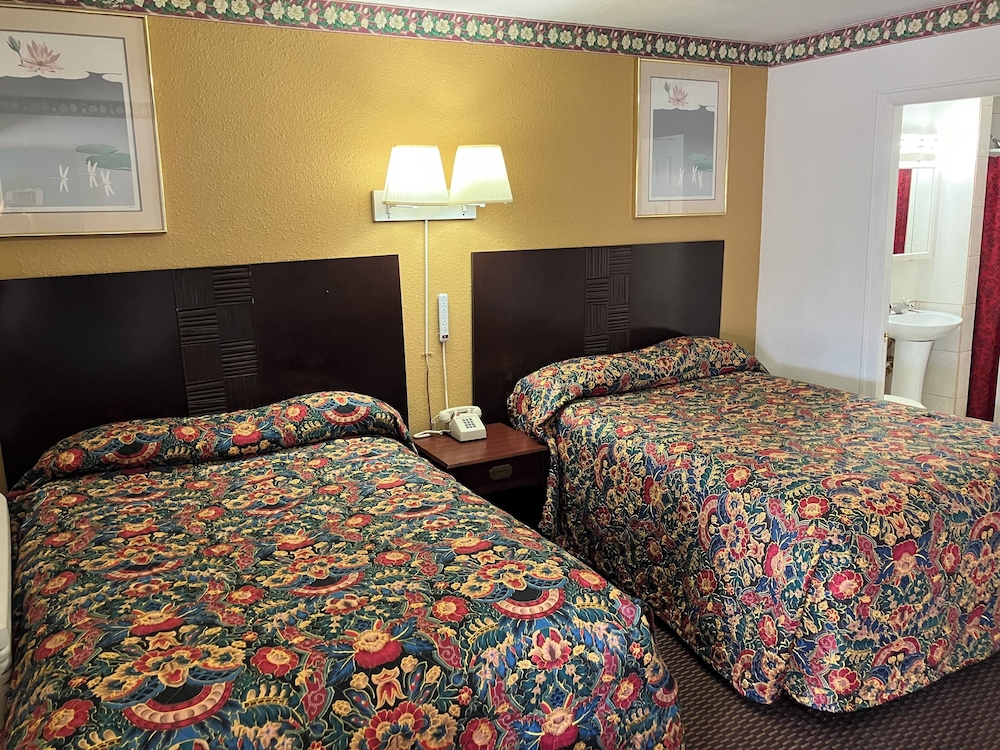 Standard Room, 2 Double Beds