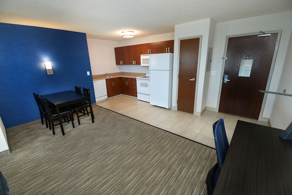 Suite, 2 Queen Beds - Photo 5