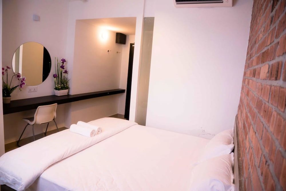 Deluxe Suite, 1 King Bed photo 1