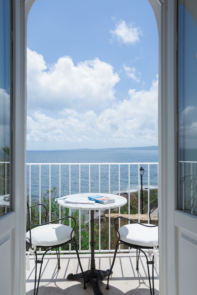 Superior Double Room, Balcony, Sea View photo 2