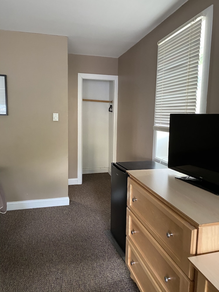 Standard Room photo 2