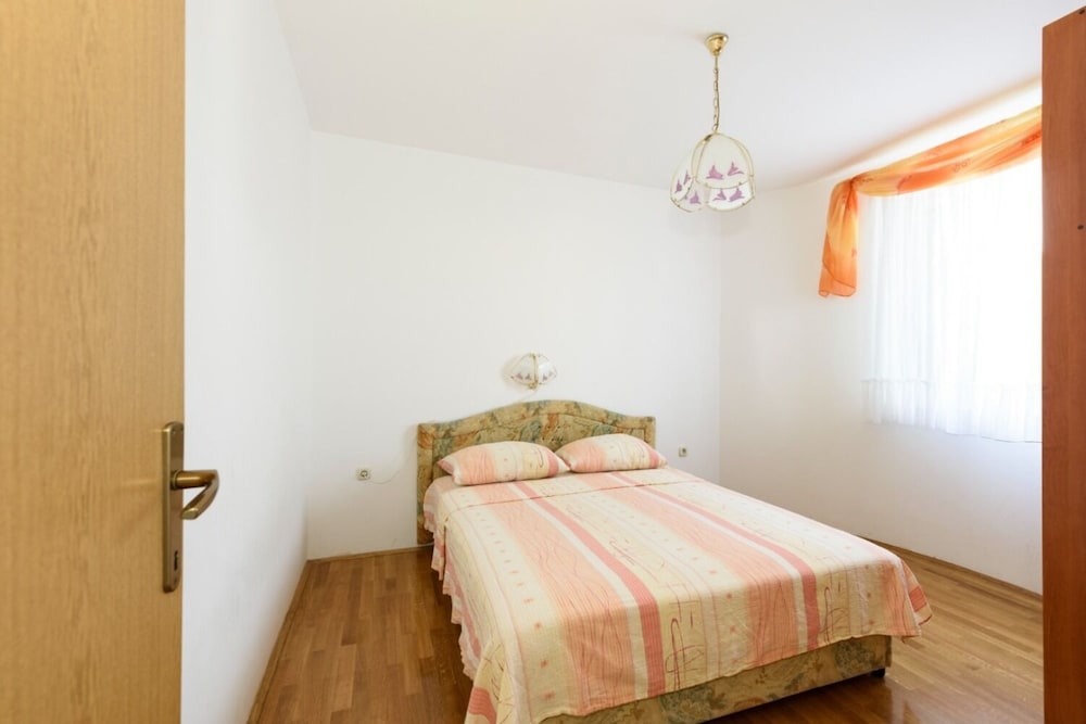 Apartment (Vese - 100 m from beach - A1(2+2)) photo 2