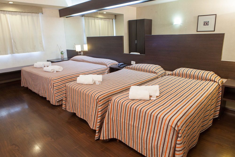 Standard Quadruple Room photo 1