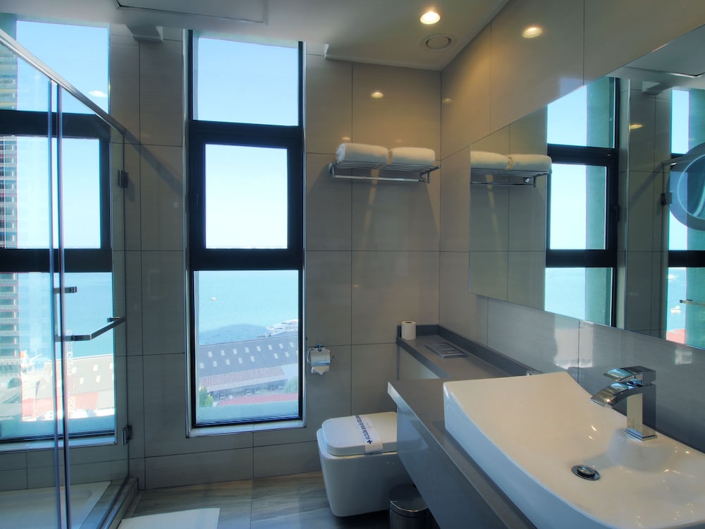 Deluxe Twin Room, 1 Bedroom, Balcony, City View