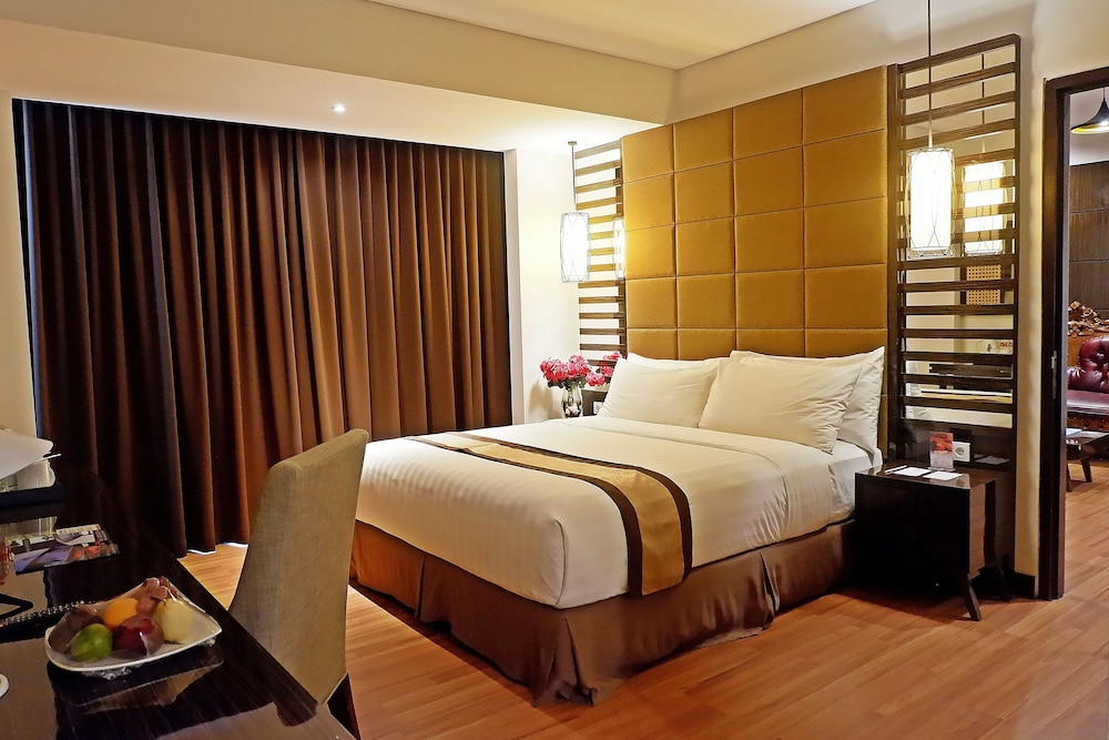 Executive Suite photo 1