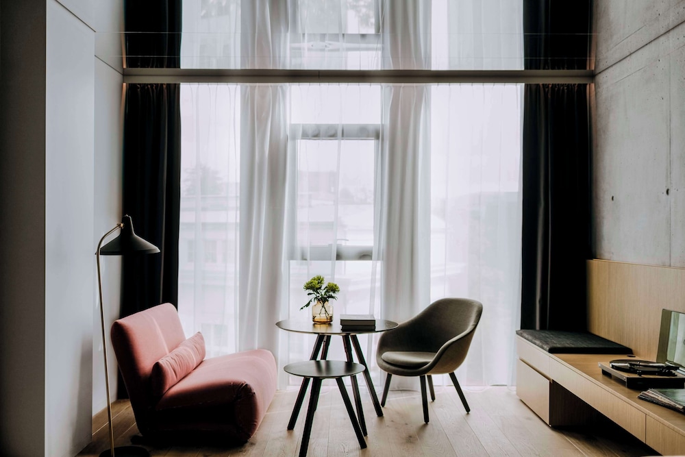 Premium Room - Photo 5