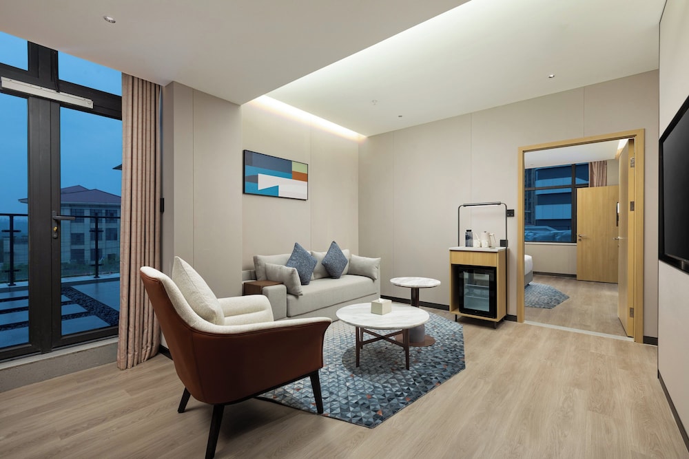 1 Bedroom Suite