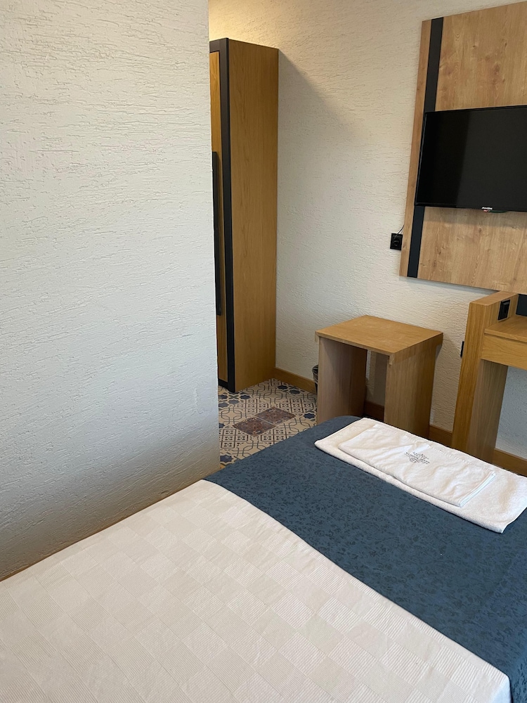 Basic Room photo 3