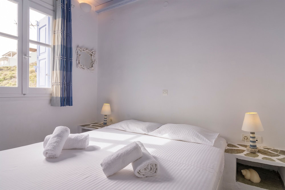 House, 2 Bedrooms (Livadi 4) photo 2
