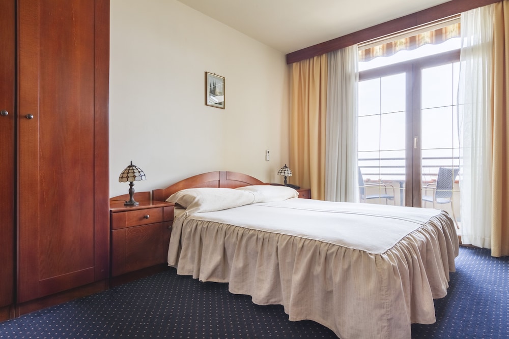 Double Room, Balcony, Sea View - Photo 1