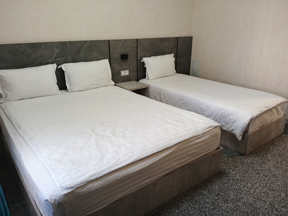 Standard Room, Multiple Beds