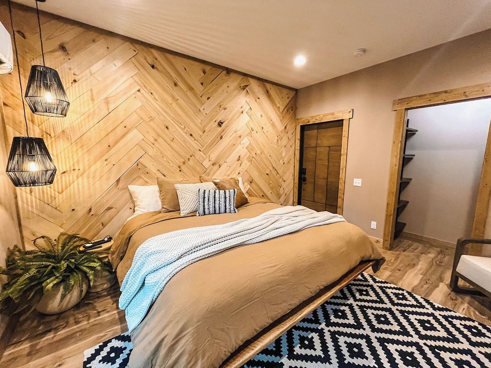 Luxury Single Room
