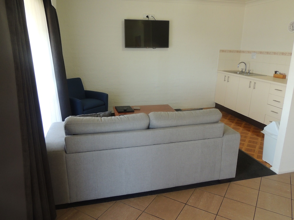 Standard Suite, 2 Bedrooms, Non Smoking, Balcony (Suite) photo 2