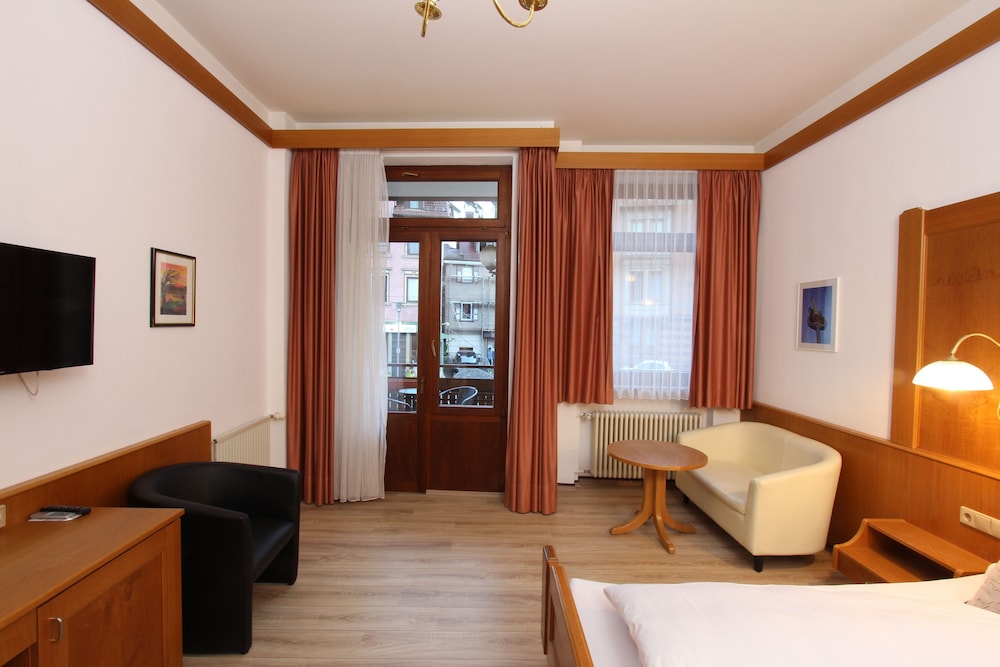 Comfort Room, Balcony, River View