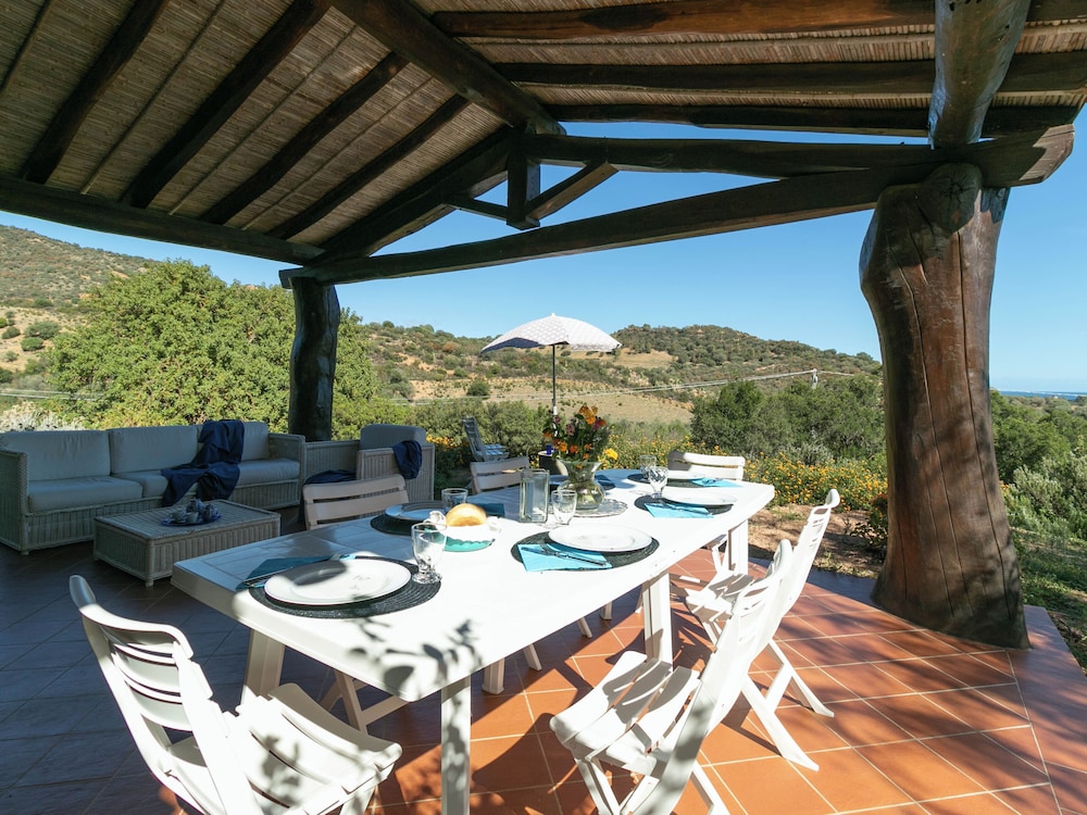 Villa photo 1