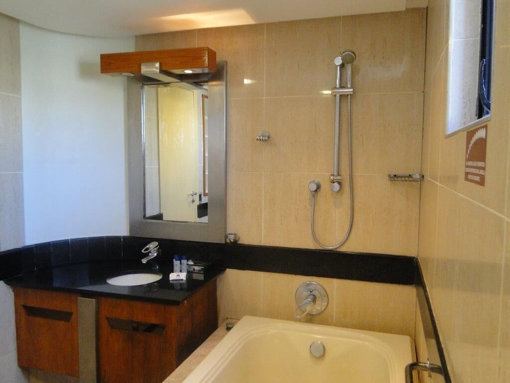 Deluxe Suite - Photo 4