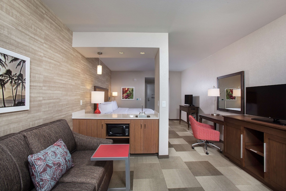 Studio, 1 King Bed, Accessible, Non Smoking (Mobility & Hearing, Roll-in Shower)