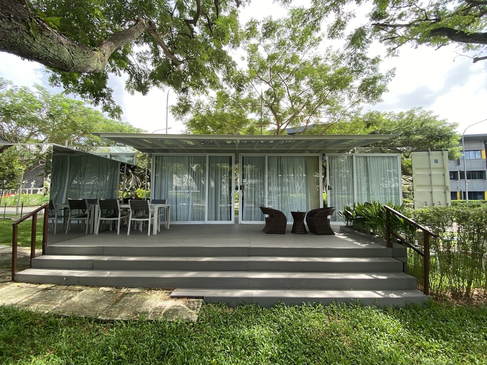 Cabin - Block 81