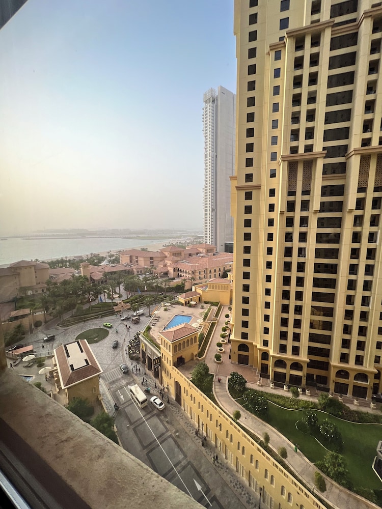 Standard Shared Dormitory, Mixed Dorm, Non Smoking, Marina View photo 3