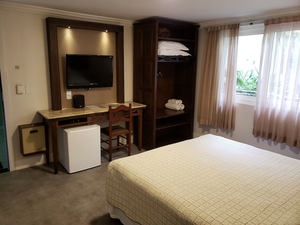 Classic Triple Room photo 2