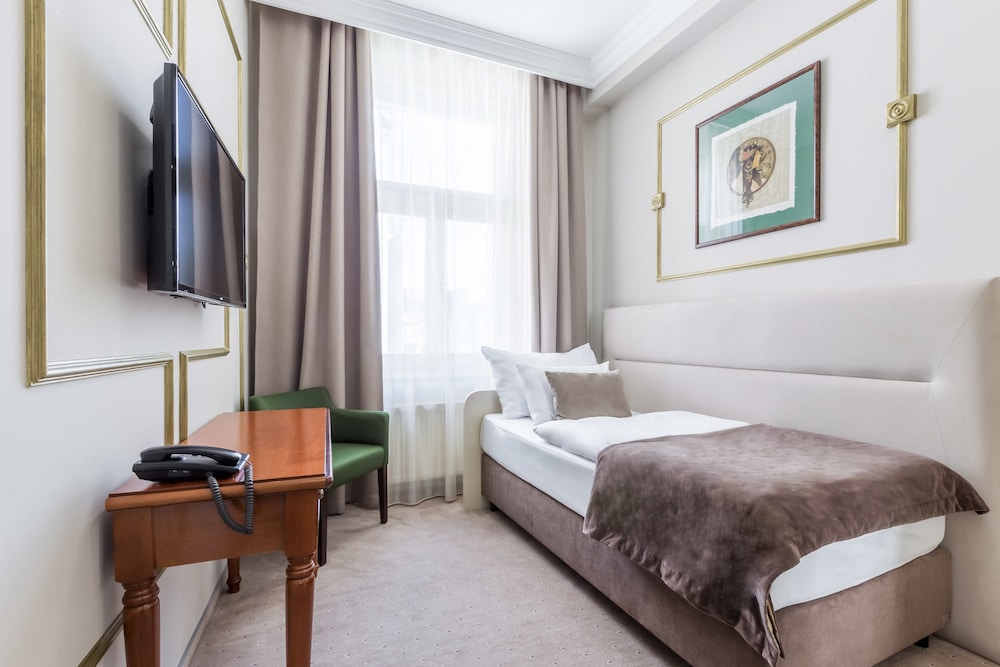 Superior Single Room