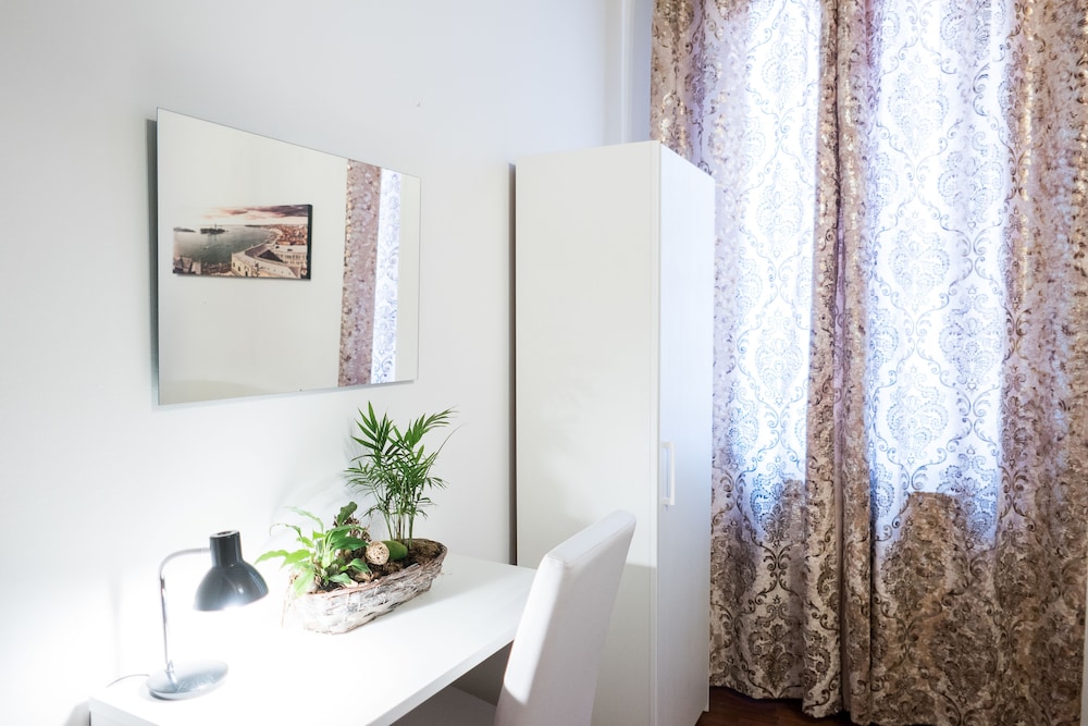 Double Room, Shared Bathroom photo 2