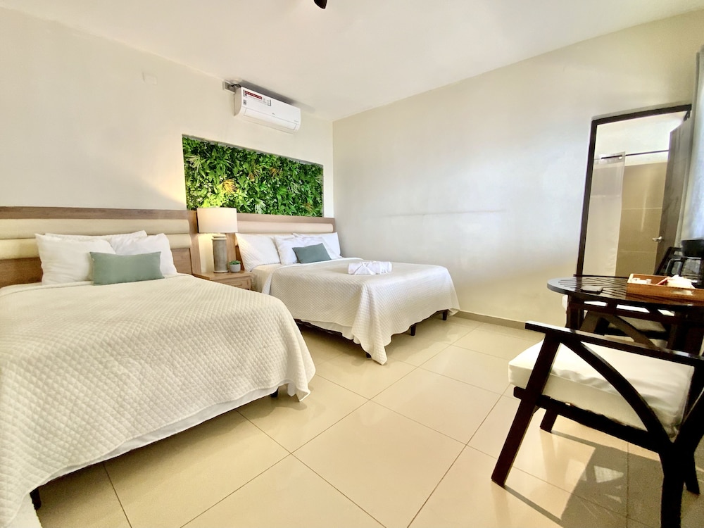 Standard Double Room, Multiple Beds photo 2