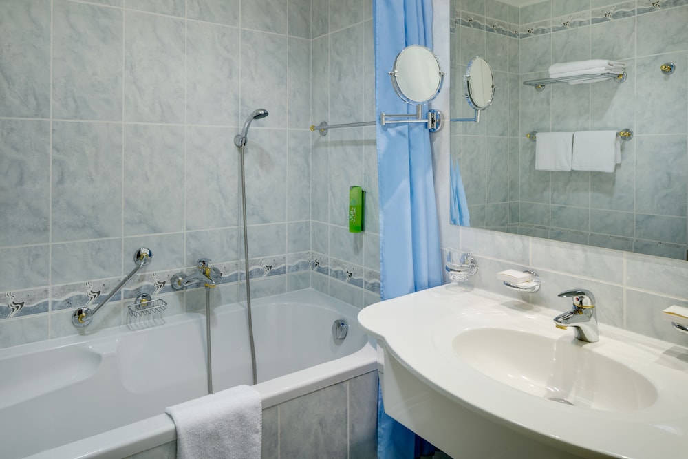 Superior Plus Double Room with Wellness and Fitness Access - Photo 4