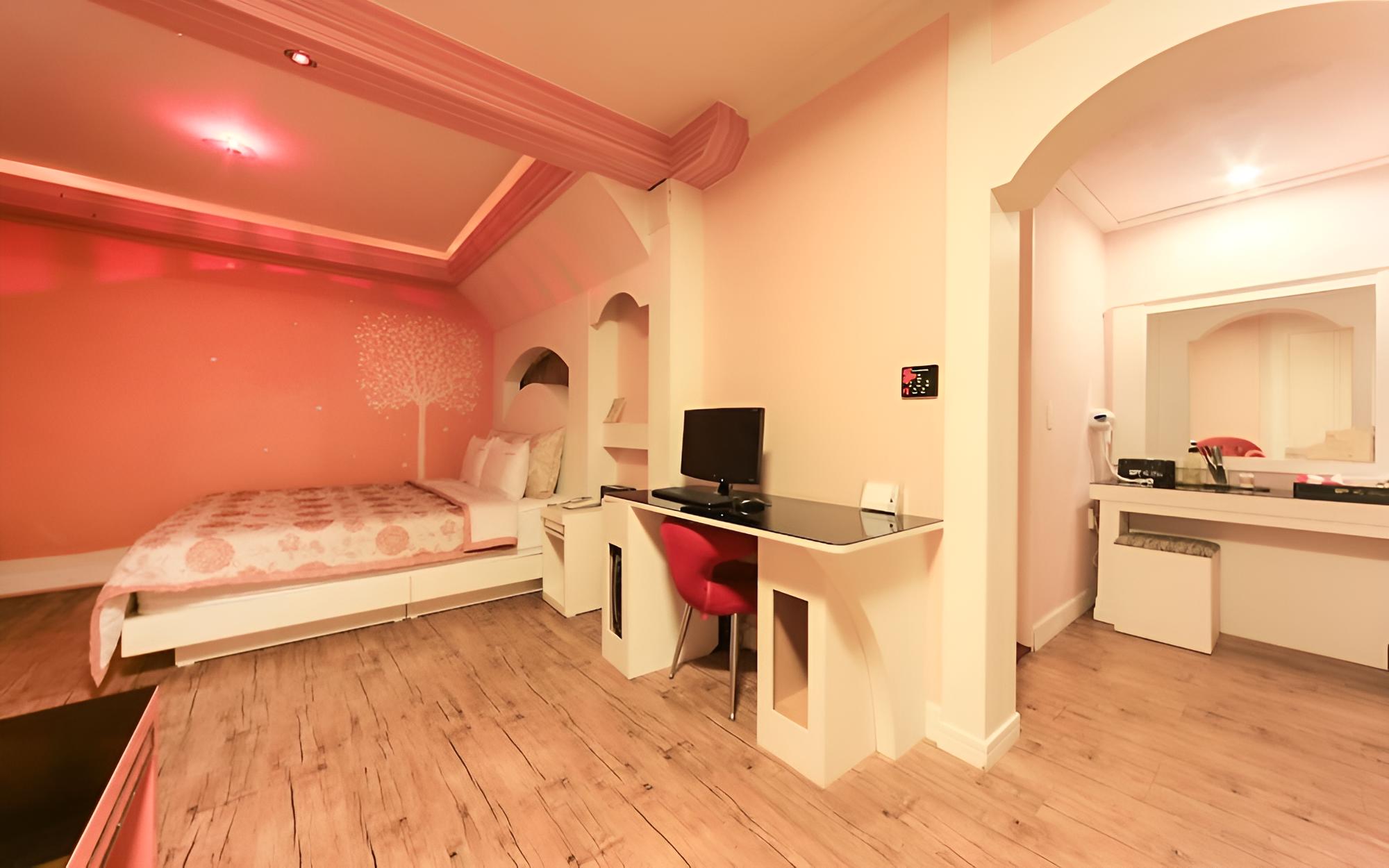 Room (Special Room) - Photo 20