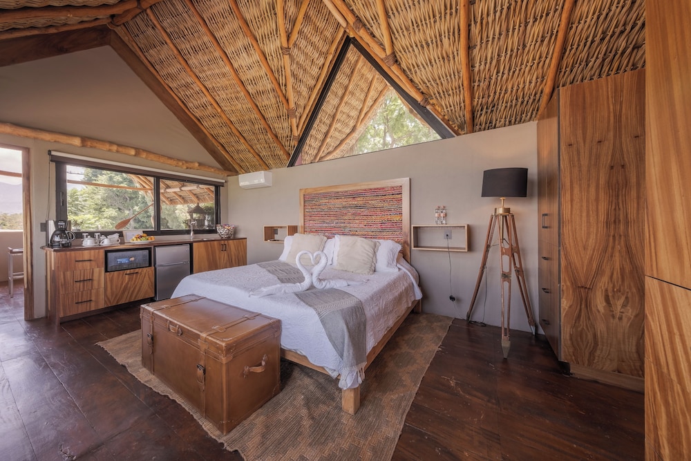 Deluxe Studio Suite