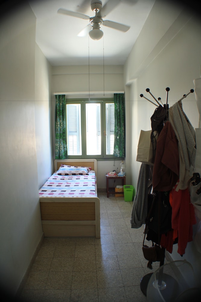 Single Room, Shared Bathroom, City View (Jimi Hendrix) photo 1