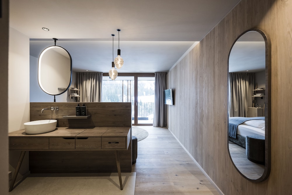 Comfort Room photo 2