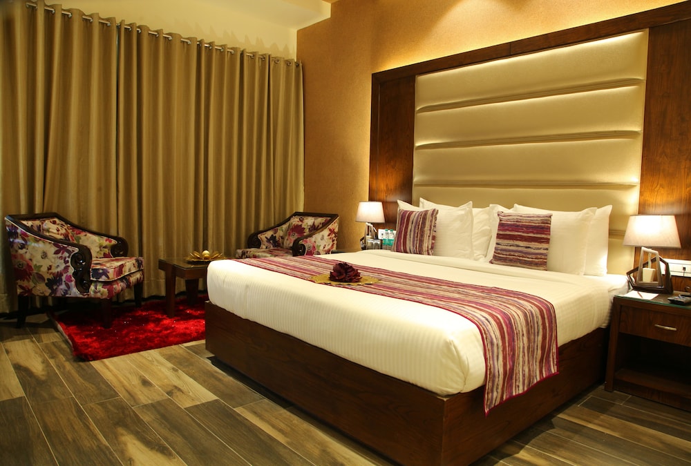 Executive Room, 1 King Bed photo 1