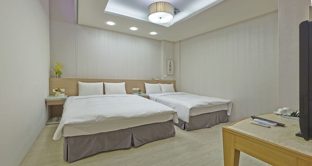 Classic Quadruple Room - Photo 1
