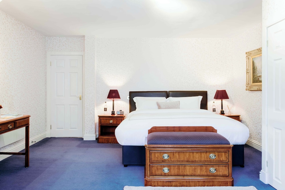 Queen Victoria Suite
