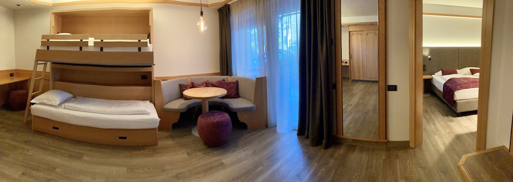 Superior Suite, 1 Bedroom, Balcony, Ground Floor