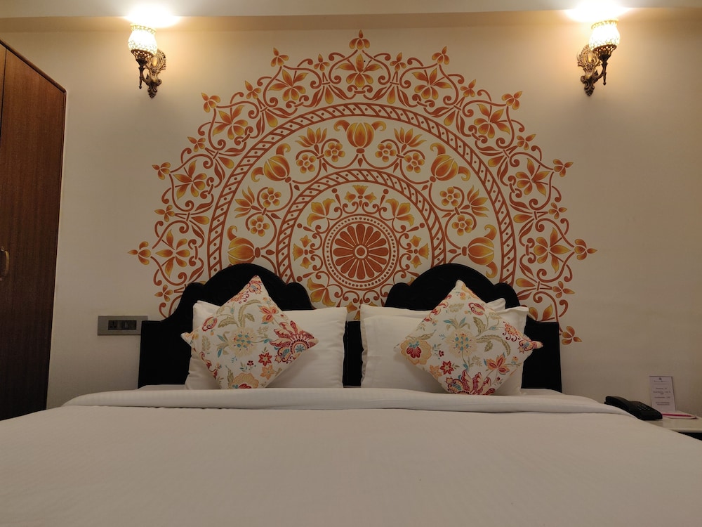 Standard Room, 1 Double or 2 Twin Beds photo 3