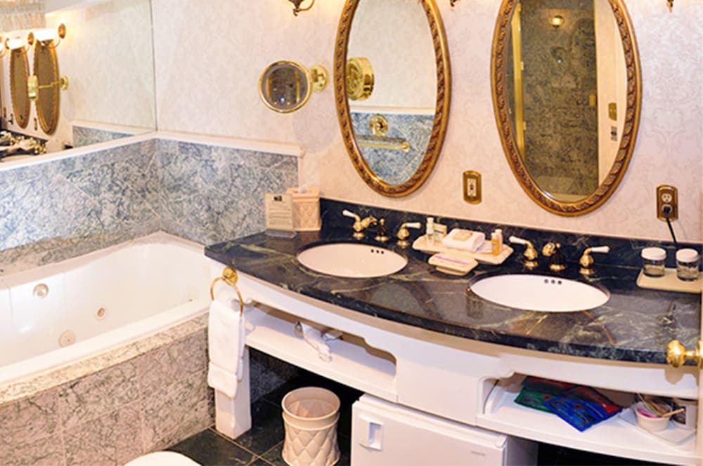 Zalmon Simmons Suite - Photo 3