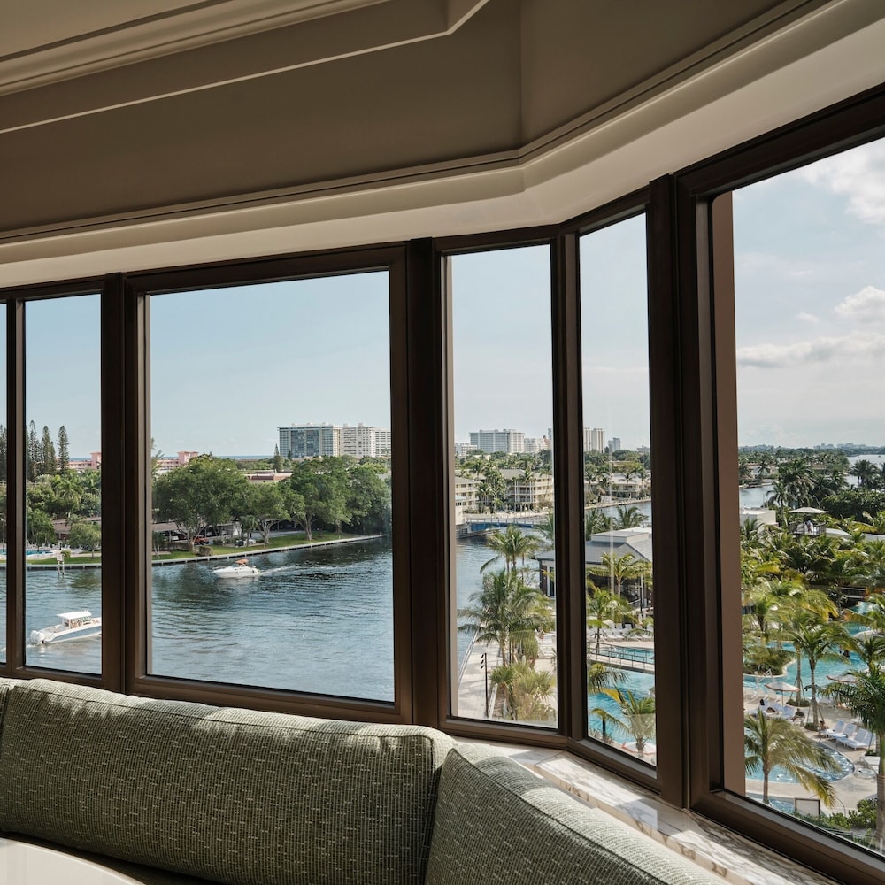 Coastal View Corner Studio Junior Suite photo 2