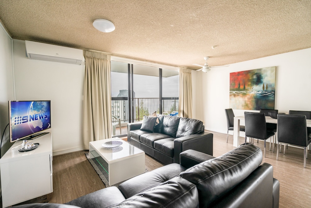 Deluxe Apartment, 1 Queen Bed with Sofa bed, Balcony, Bay View photo 1
