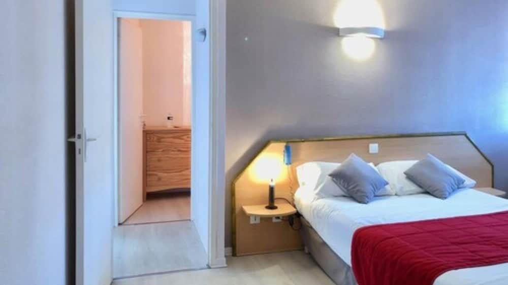 Double Room - Photo 4
