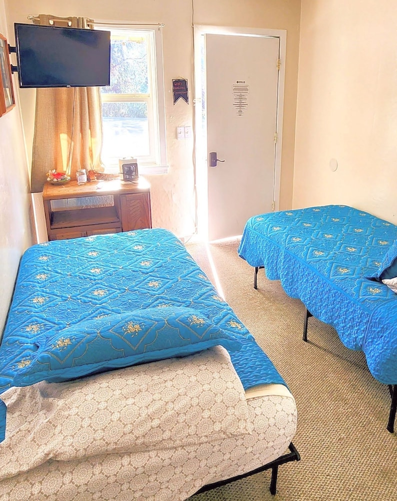 Traditional Double or Twin Room photo 3